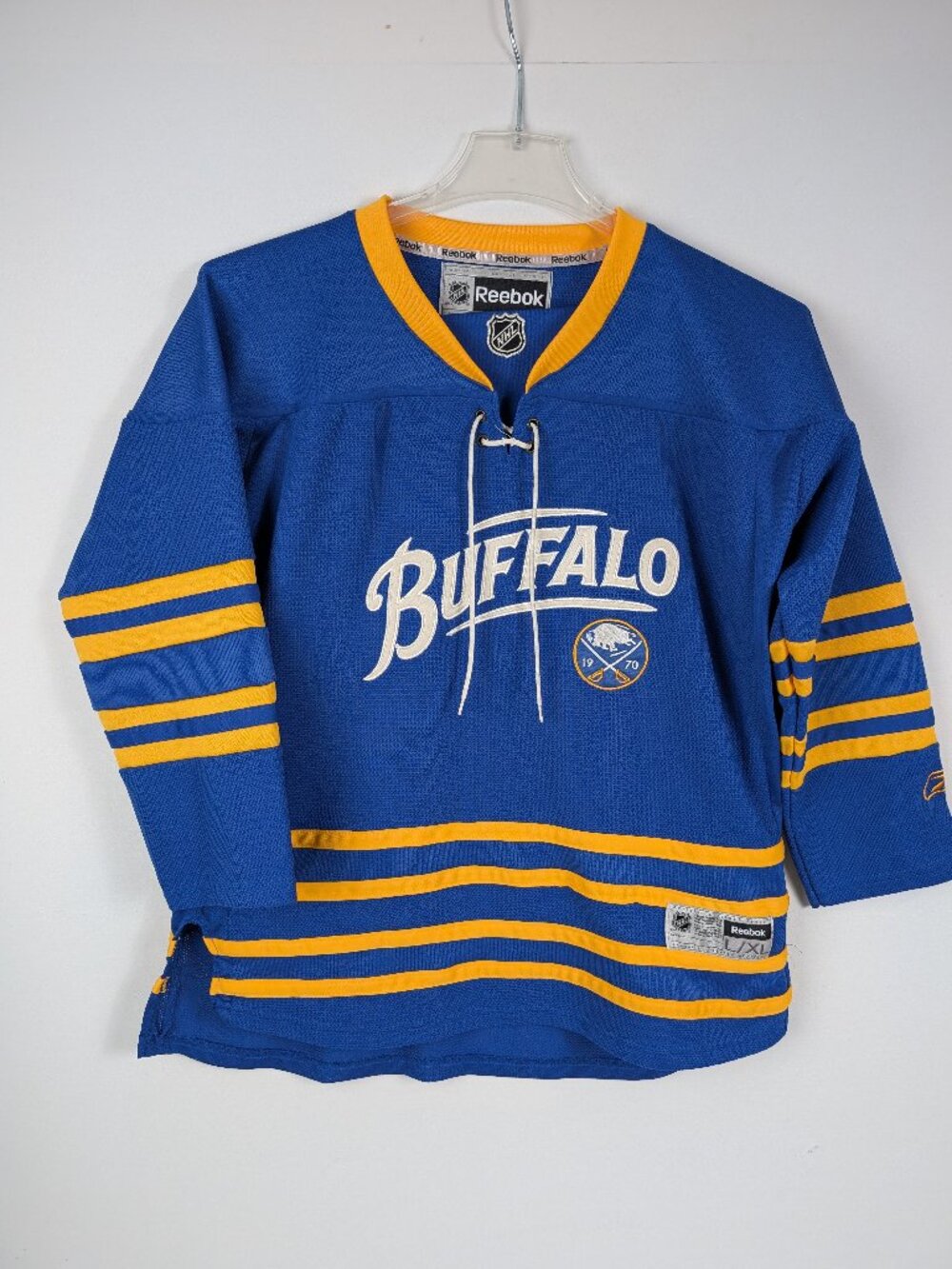 Buffalo Sabres 40th Anniversery Jersey - Youth Large/XL